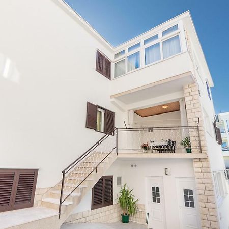 Apartment Holiday Makarska Ngoại thất bức ảnh