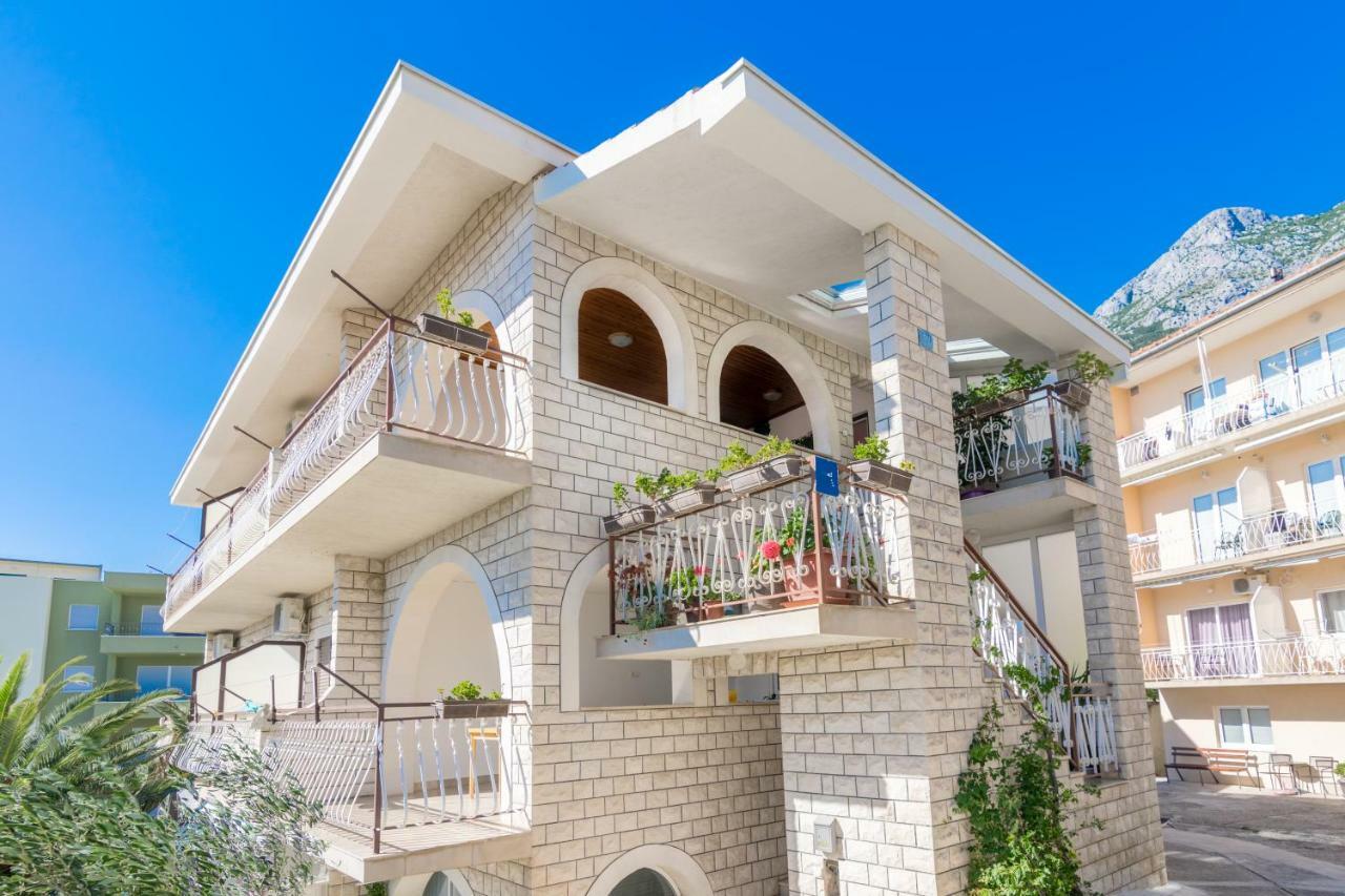 Apartment Holiday Makarska Ngoại thất bức ảnh
